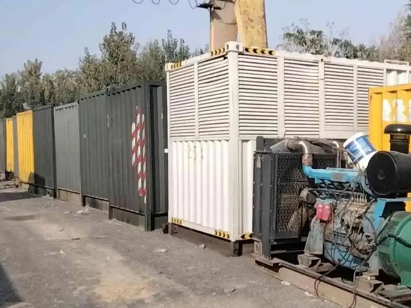 翁牛特200KW柴油发电机机组每小时油耗是多少？